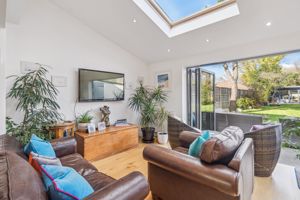 Photo 11- click for photo gallery